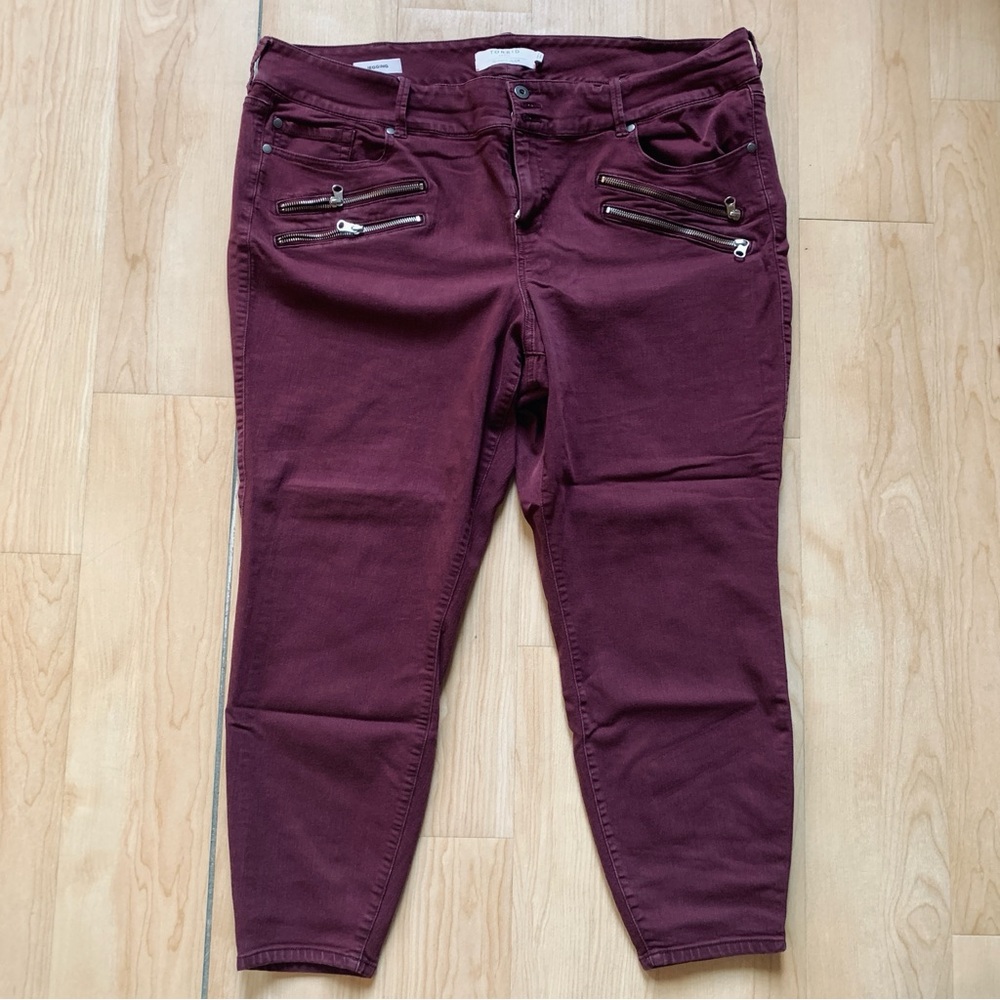 Torrid burgundy stretch denim jeggings, sz 26R, LIKE NEW